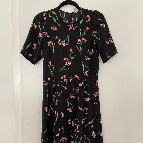 H&M Dresses & Skirts - Black Floral H&M Midi Dress Size 8 in Good Condition